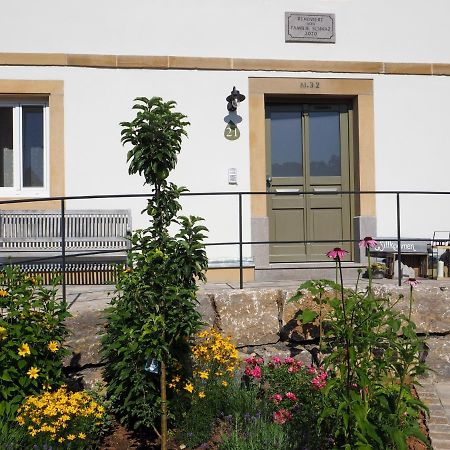 Ferienwohnungen Grüner Baum Seinsheim Exterior foto